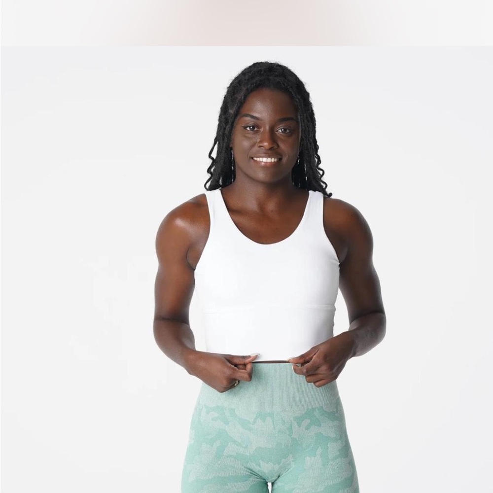 NVGTN white essence bra